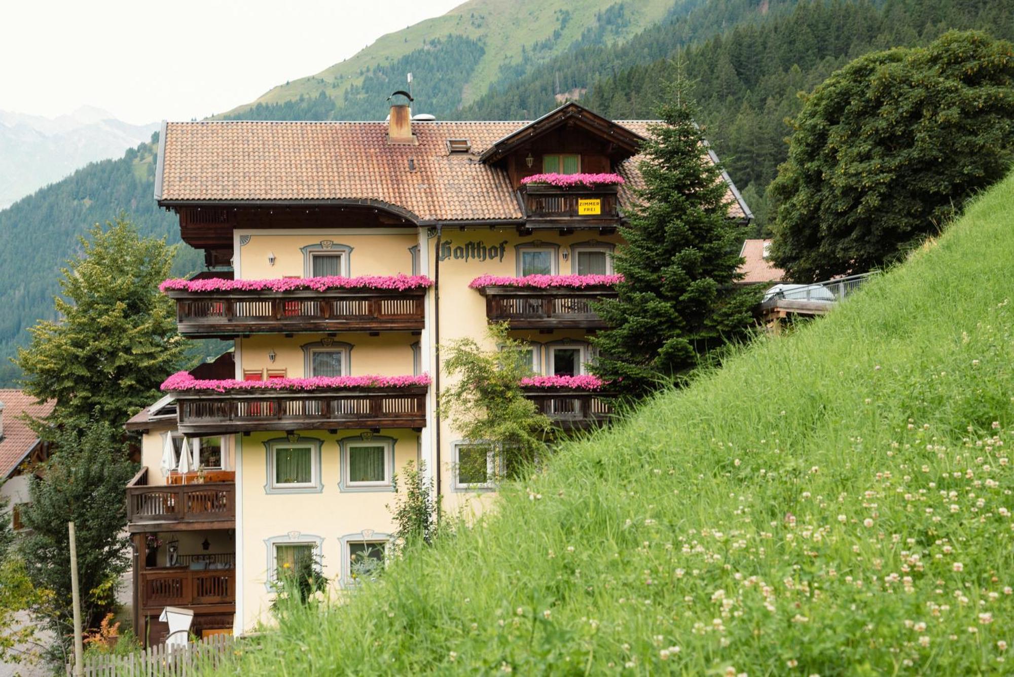 Gasthof Innerwalten San Leonardo in Passiria Esterno foto